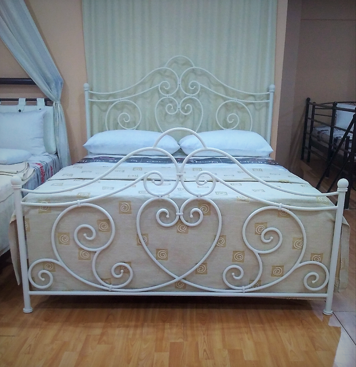 σιδερένια κρεβάτια